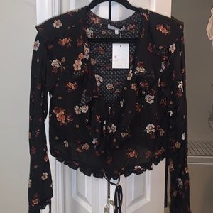 NWT Black floral Honey Belle ruffle top